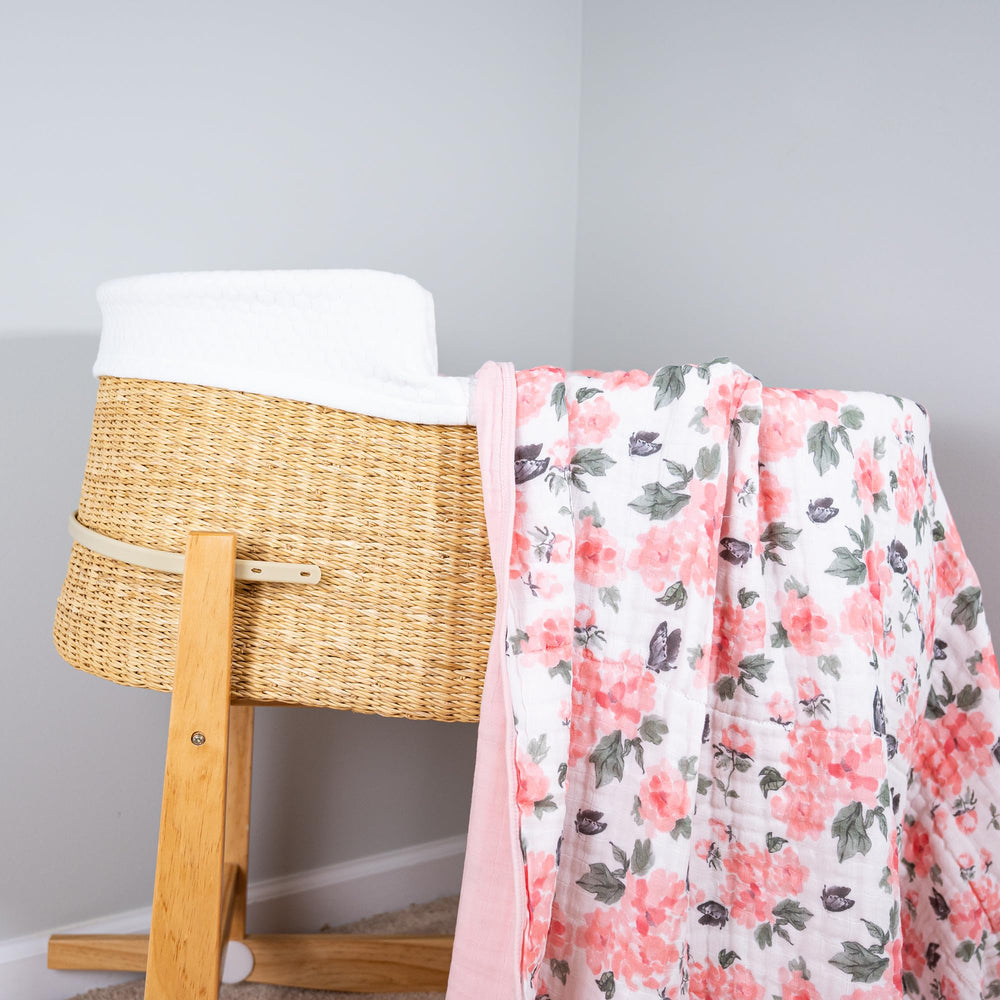 LollyBanks OEKO-TEX certified muslin blanket for safe, high-quality materials.