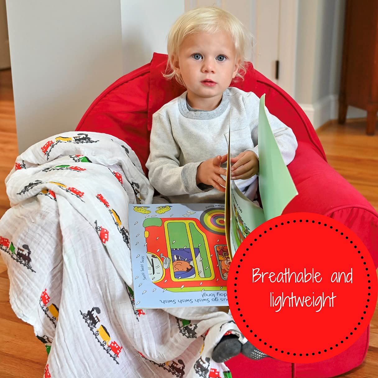 LollyBanks breathable fabric keeps baby comfortable in warm days.