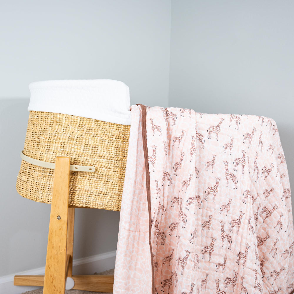 LollyBanks travel-friendly blanket fits bags for on-the-go comfort.