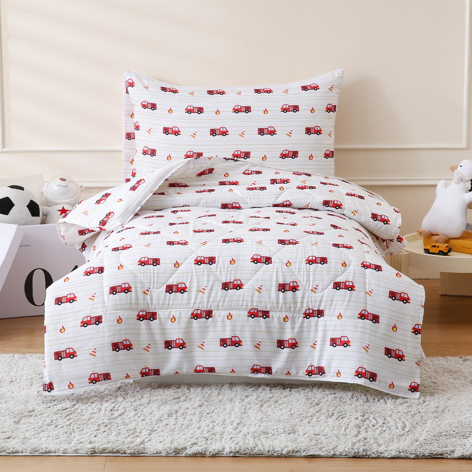 LONAVA fire-truck flat sheet with playful print for bedtime fun