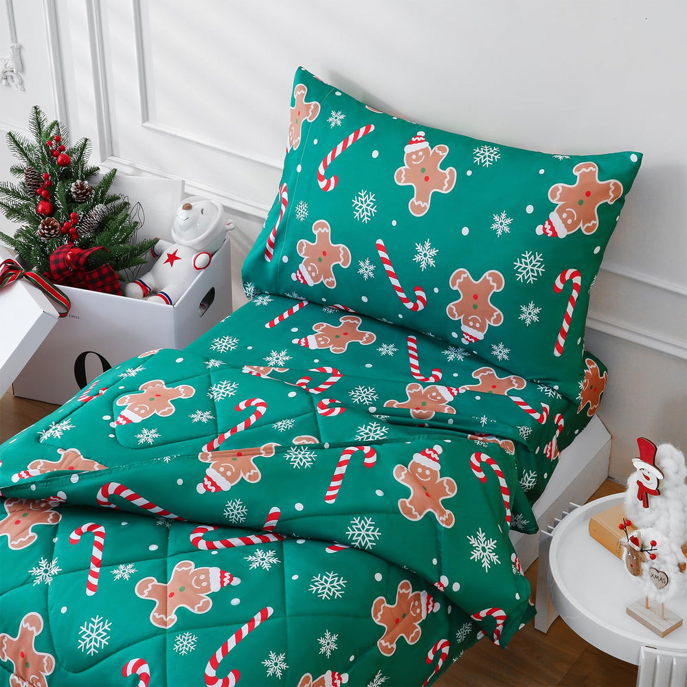 LONAVA Gingerbread-Man toddler comforter set offers ultra-soft microfiber for gentle night warmth.
