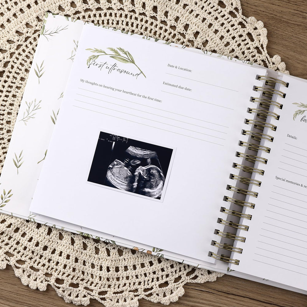 LONLAT Keepsake Baby Memory Book gender-neutral design suits any nursery.