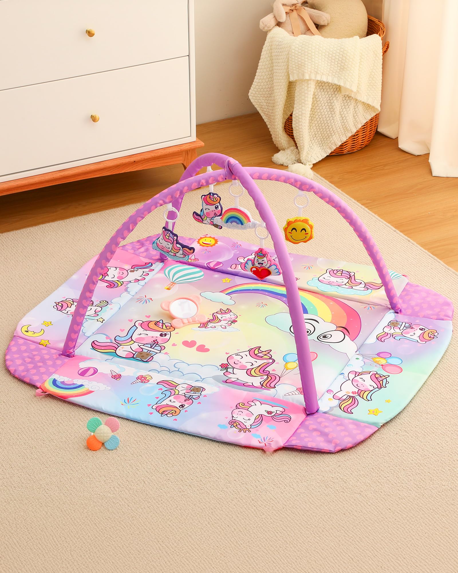 Looxii washable baby play mat fabric for easy cleaning and hygienic play.