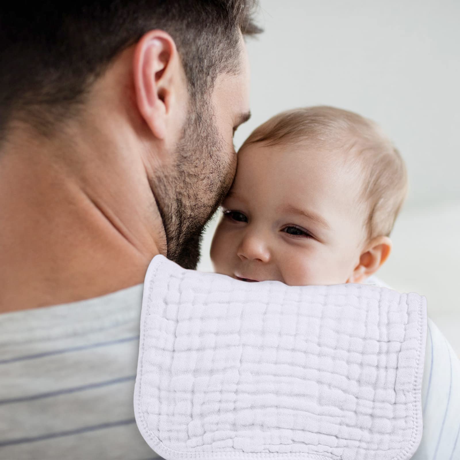Looxii muslin cloths make a practical baby shower gift for new parents.