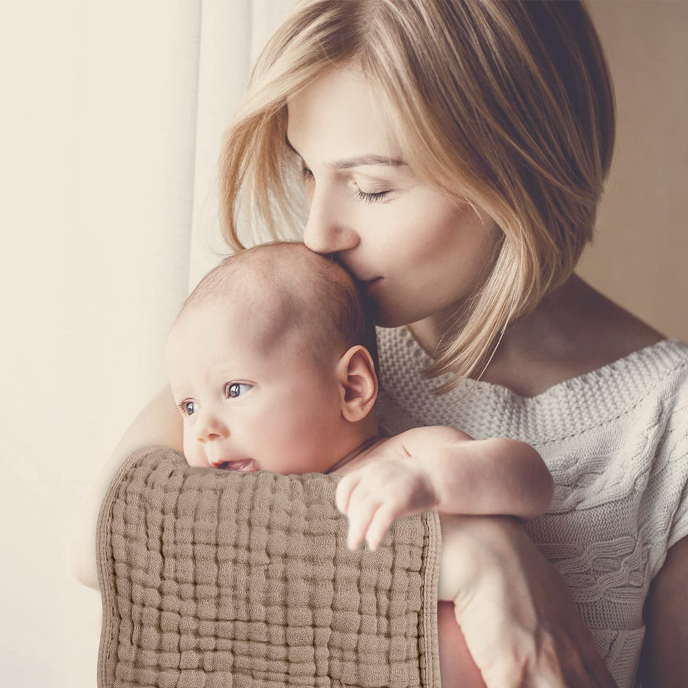 Looxii machine-washable burp cloths highlight easy care