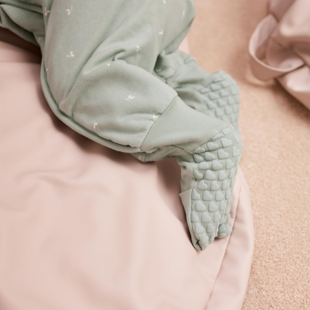 Love to Dream sleep suit quilted warmth with 2.5 TOG for cooler rooms.