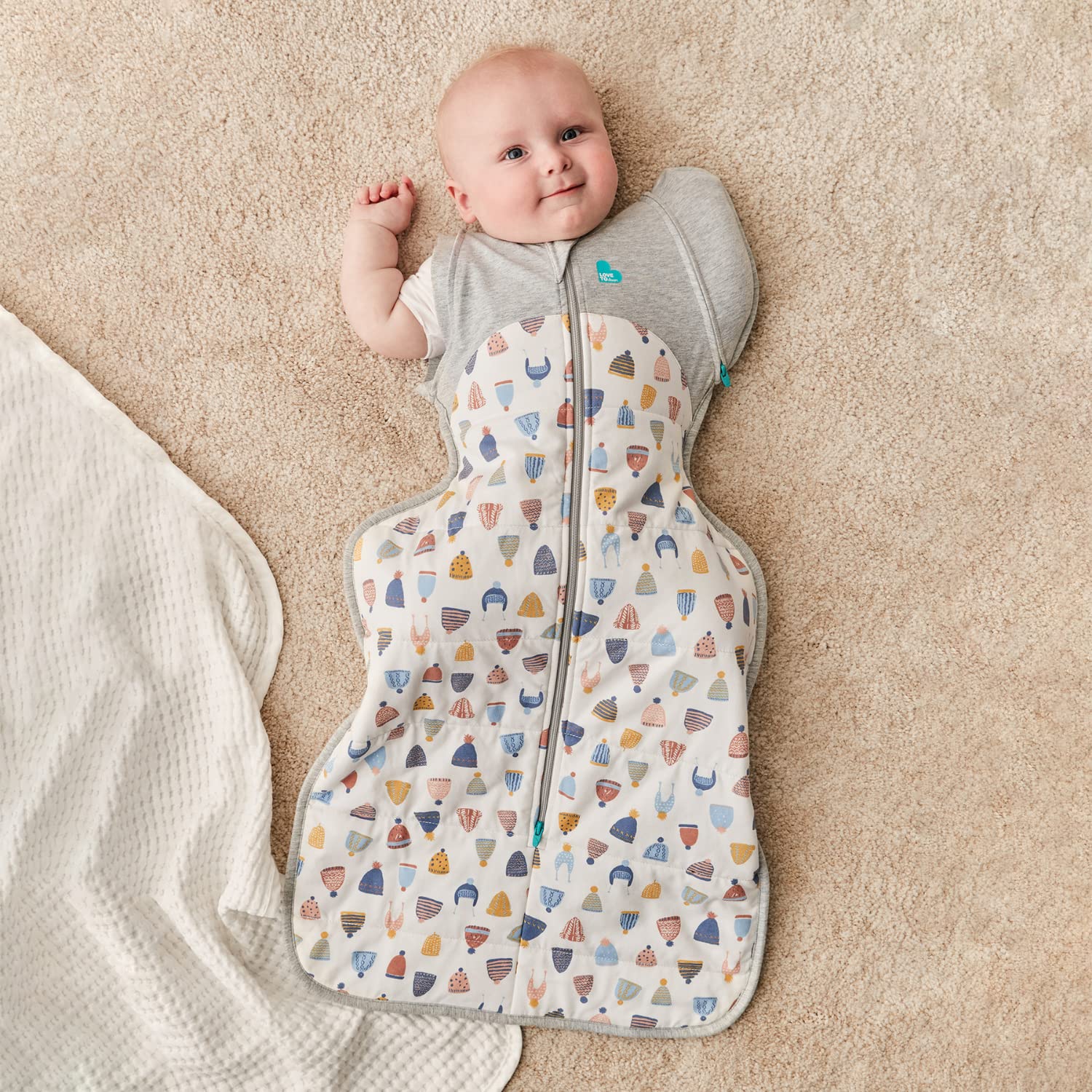 Easy to use transition bag grows with baby before converting to a sleeping bag