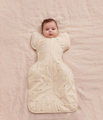 Love To Dream Swaddle Up Transition Bag shows one arm free for momentary play and self-soothing.