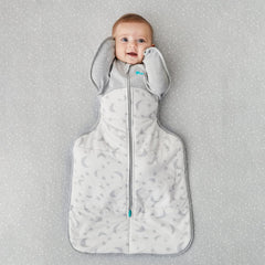 Love to Dream Swaddle UP Extra Warm two-way zipper for quick changes.
