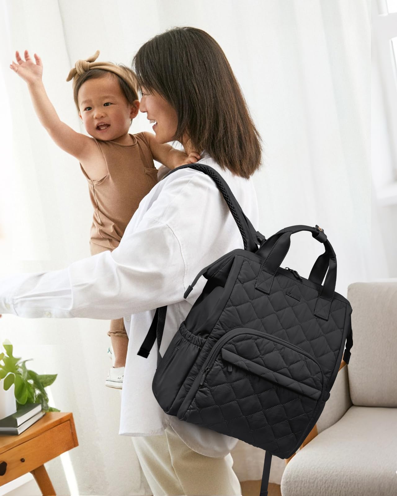 LOVEVOOK waterproof fabric simplifies cleanup after spills.