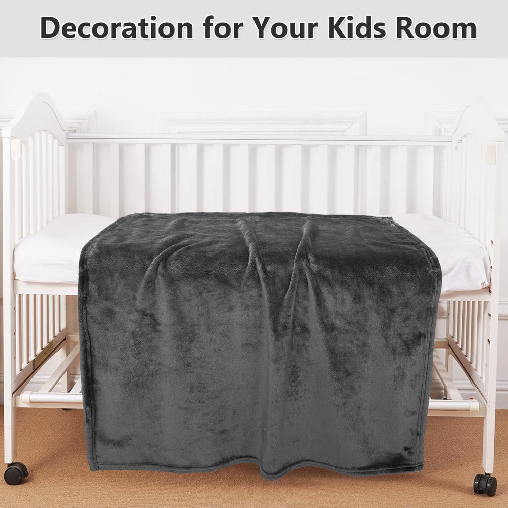 Lukeight blanket machine wash gentle and retains softness after washing.