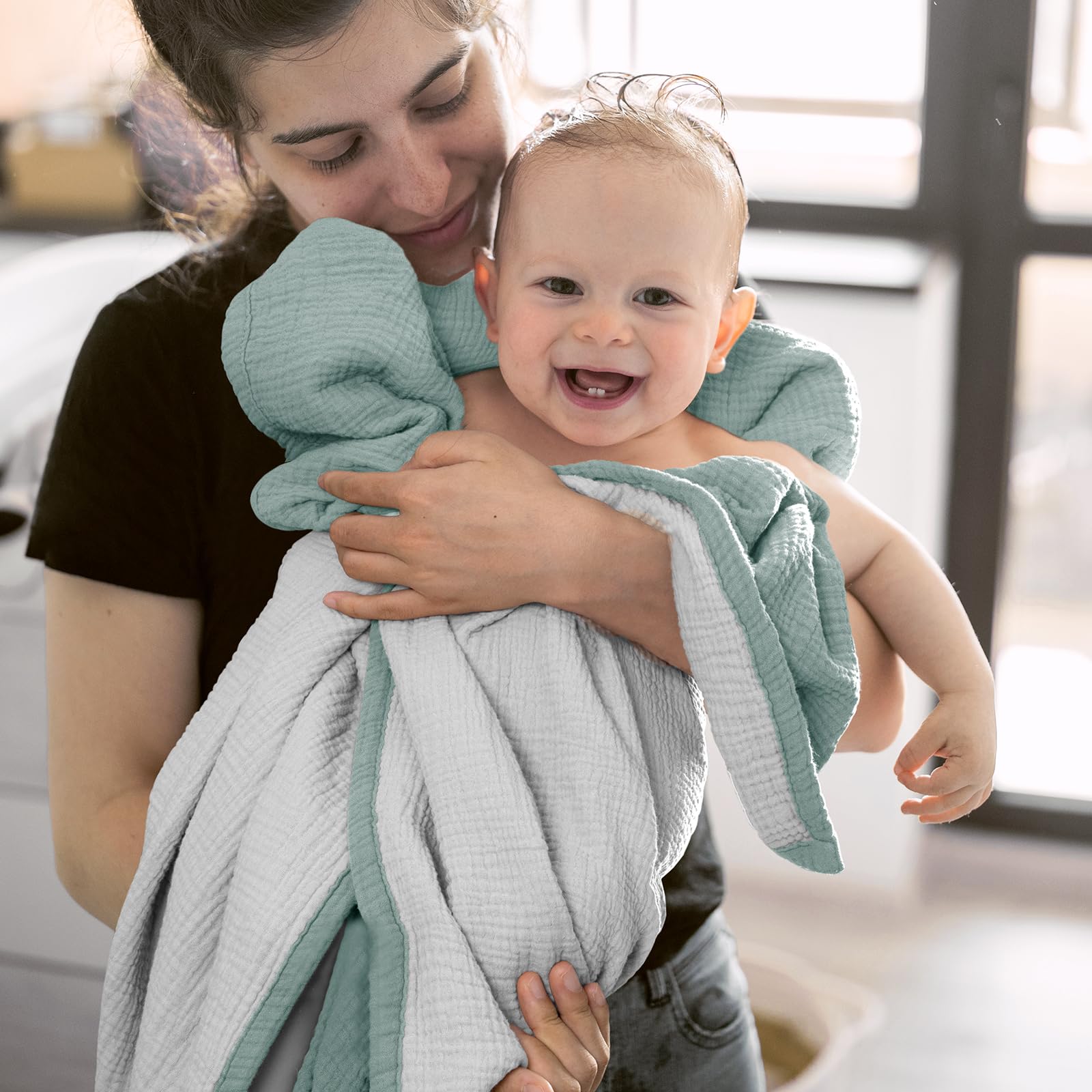Lulu Moon machine-washable blanket for easy care
