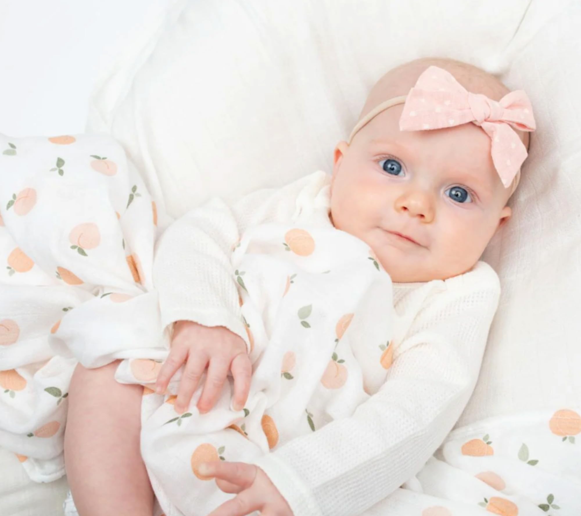 Lulujo baby-photo-session-setup ready-to-shoot prop for precious birth announcements.