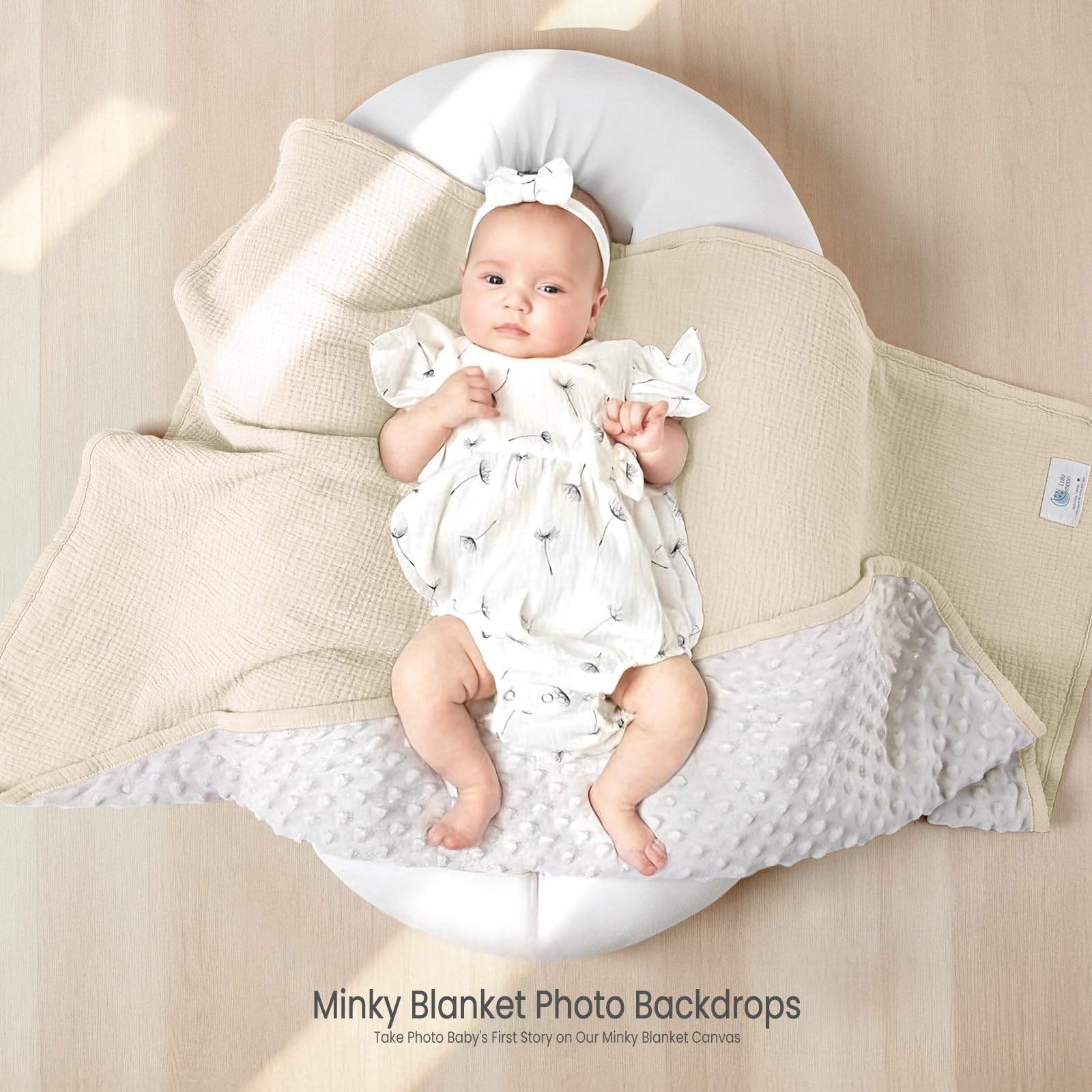 Lulumoon 30x40 blanket size ideal for strollers and car seats.