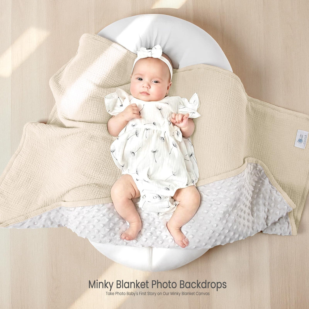 Lulumoon 30x40 blanket size ideal for strollers and car seats.