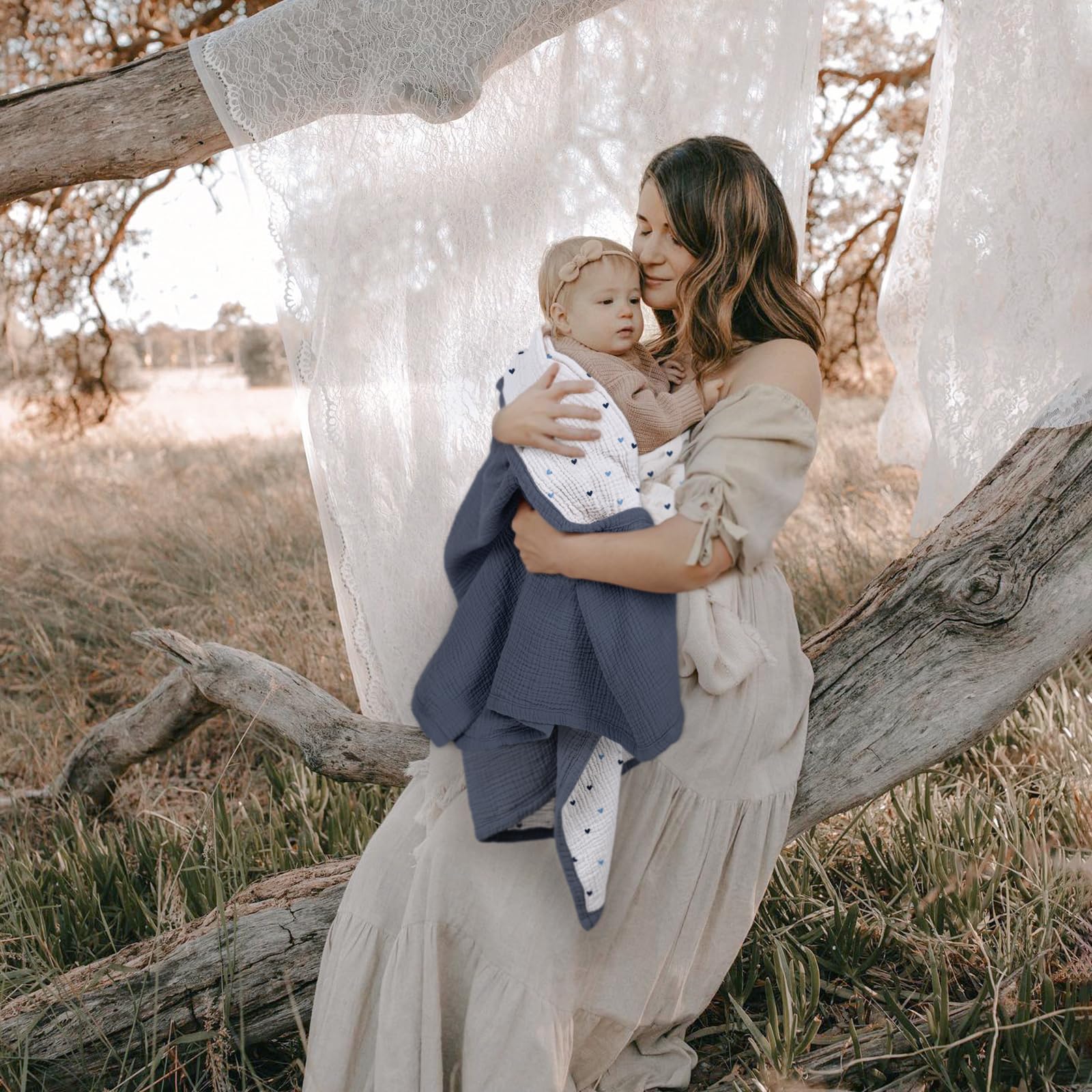 Lulumoon blanket is machine washable for busy parent life.