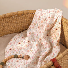 Lulumoon bedside sleeper fit image demonstrates snug attachment to corners.