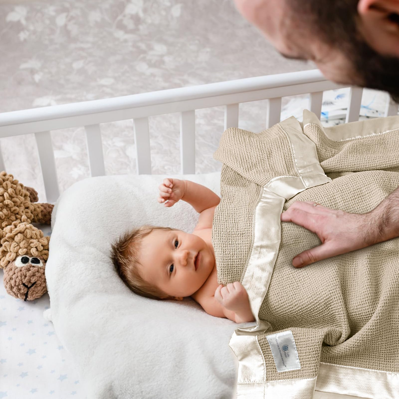 Lulumoon machine washable blanket for easy nursery care