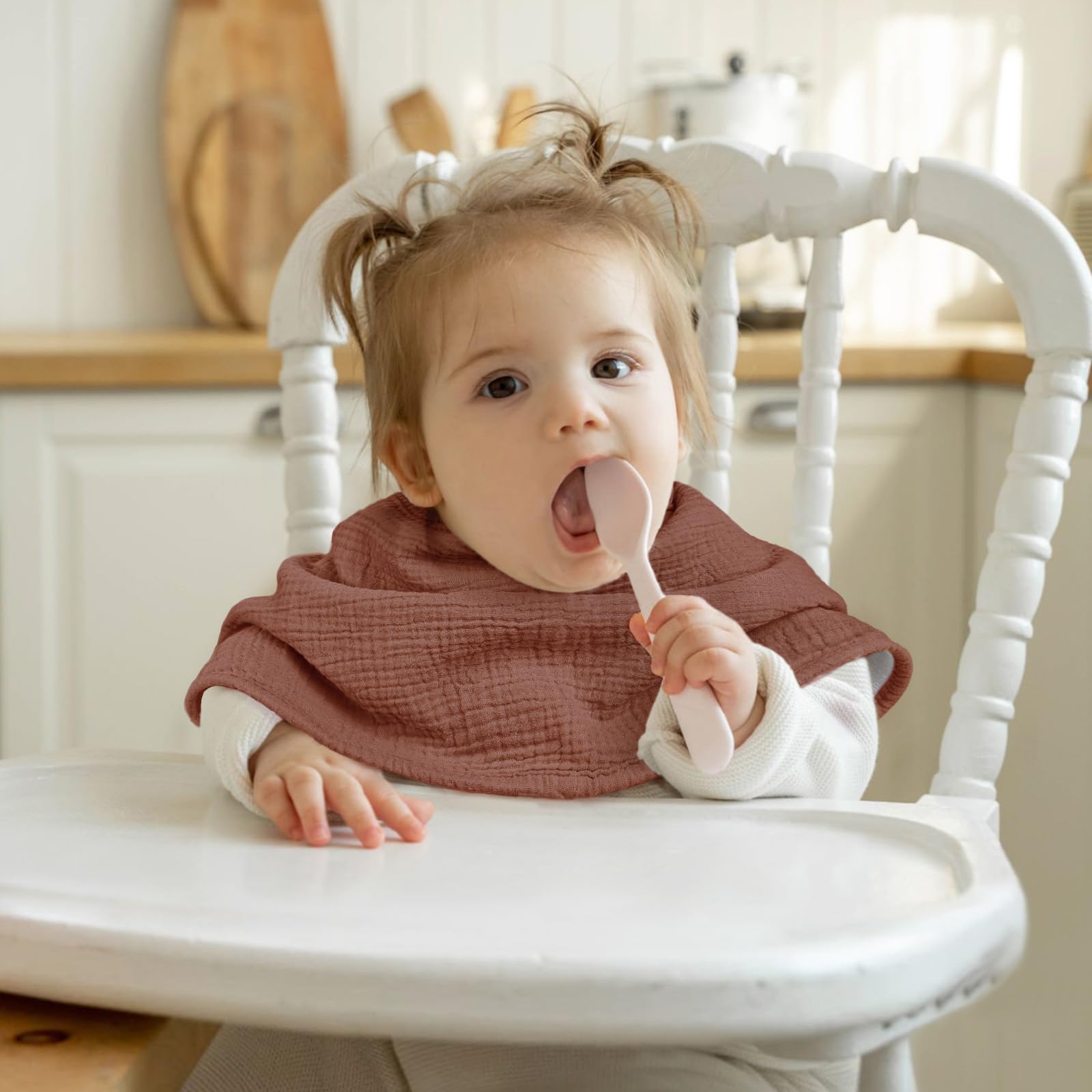 Durable, machine-washable Lulumoon burp cloth stays soft after washes