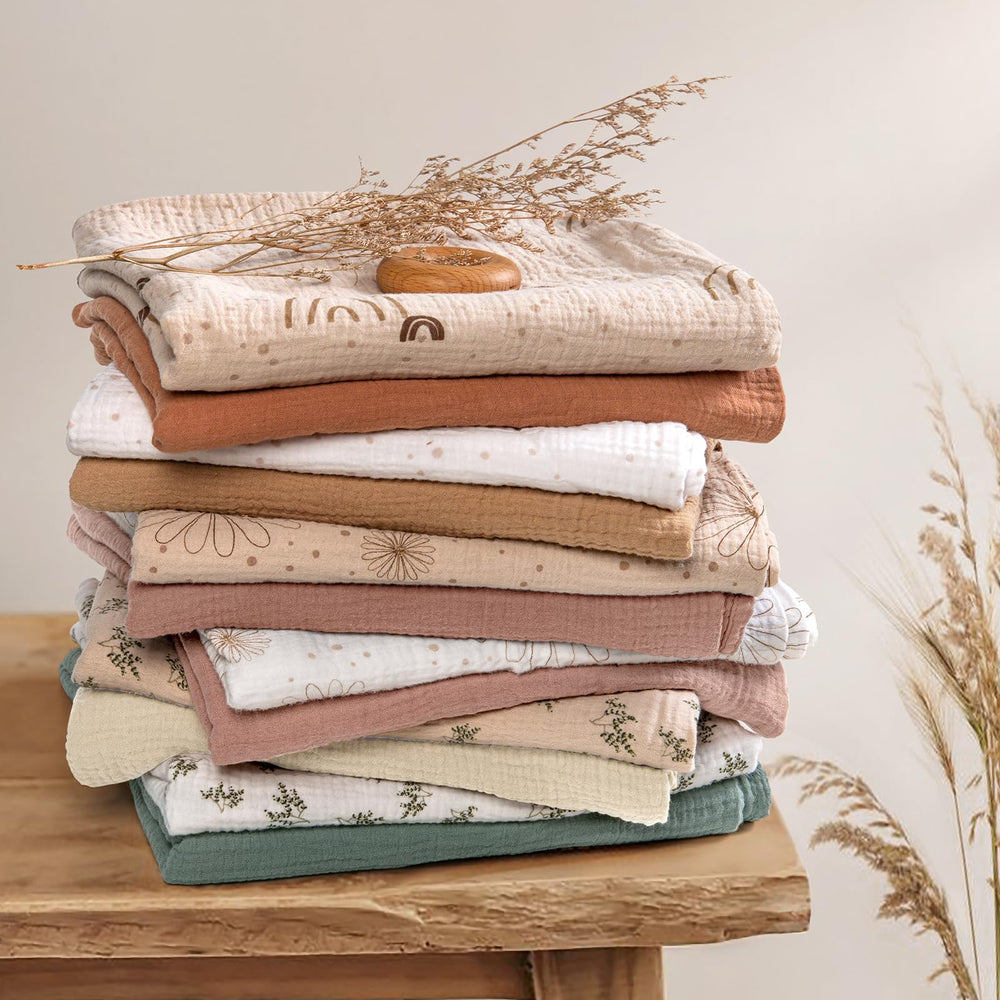 Lulumoon muslin changing pad cover dimension 33x17x7 on changing table