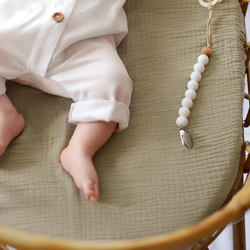 Lulumoon neutral gift packaging for baby showers and newborn welcomes
