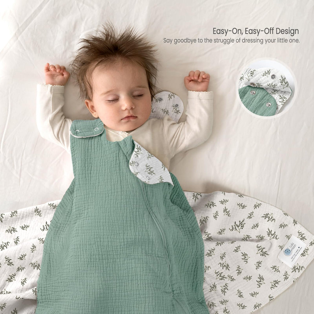 Lulumoon Sleep Sack Muslin two-way zipper eases diaper changes at night.
