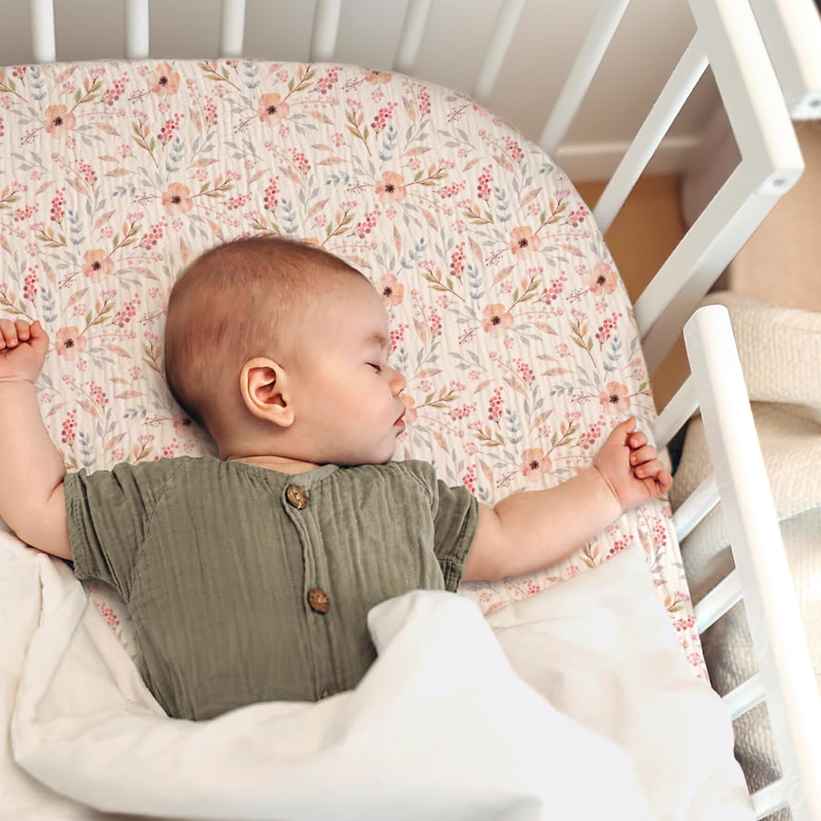 Lulumoon two-sheets set offers convenient replacement for busy parents.