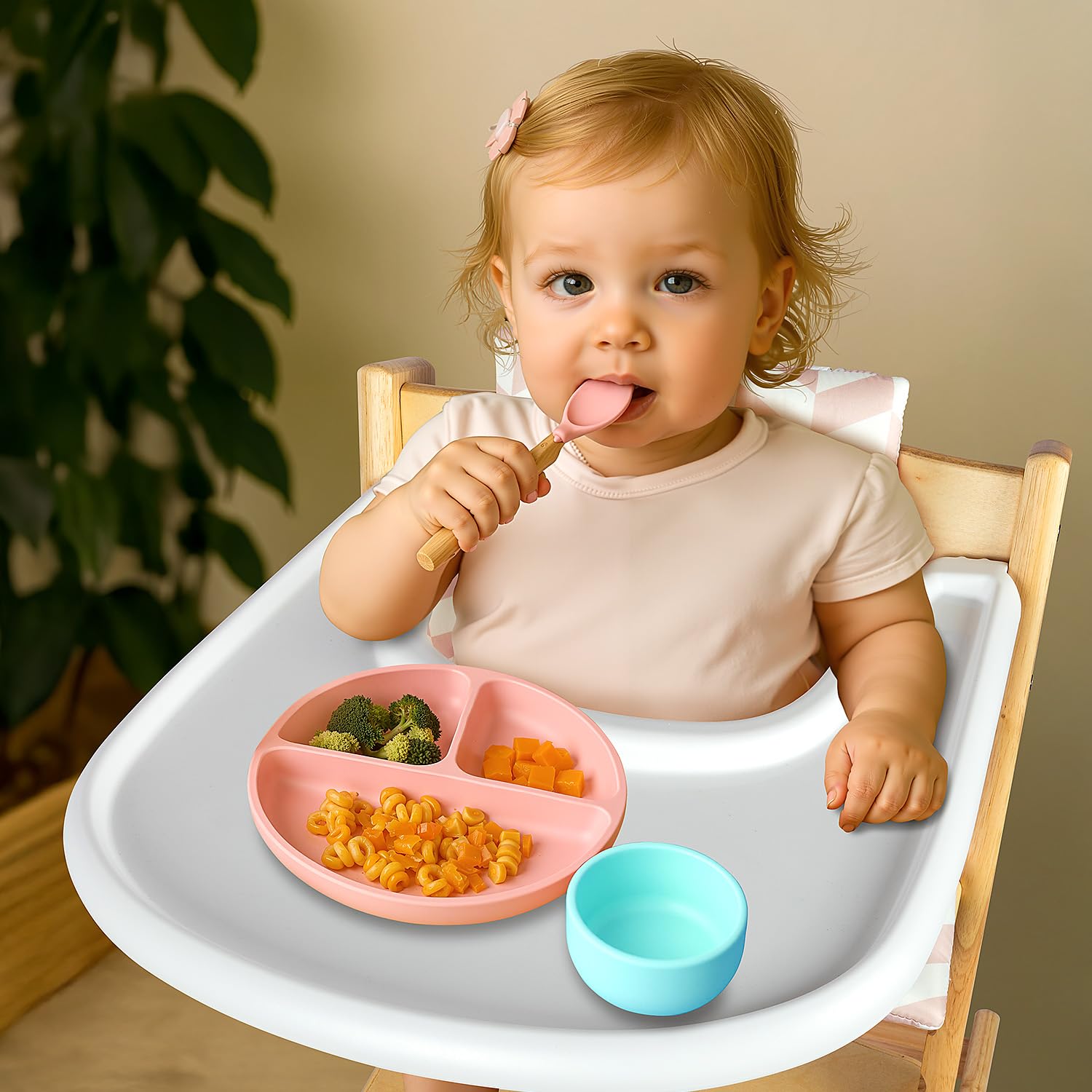 lulunemo waterproof finish keeps the chair clean and family-friendly.