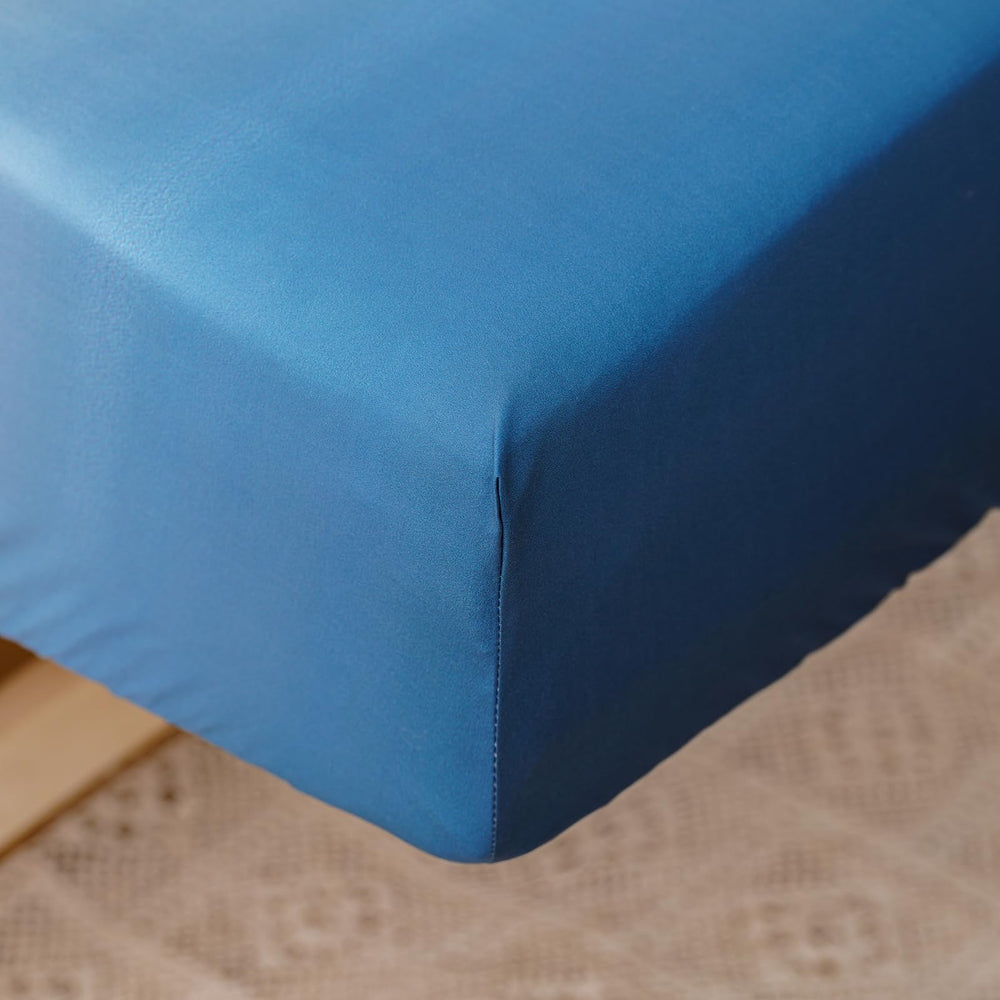 Luxlovery toddler bed in a cozy gradient blue bedroom setup.