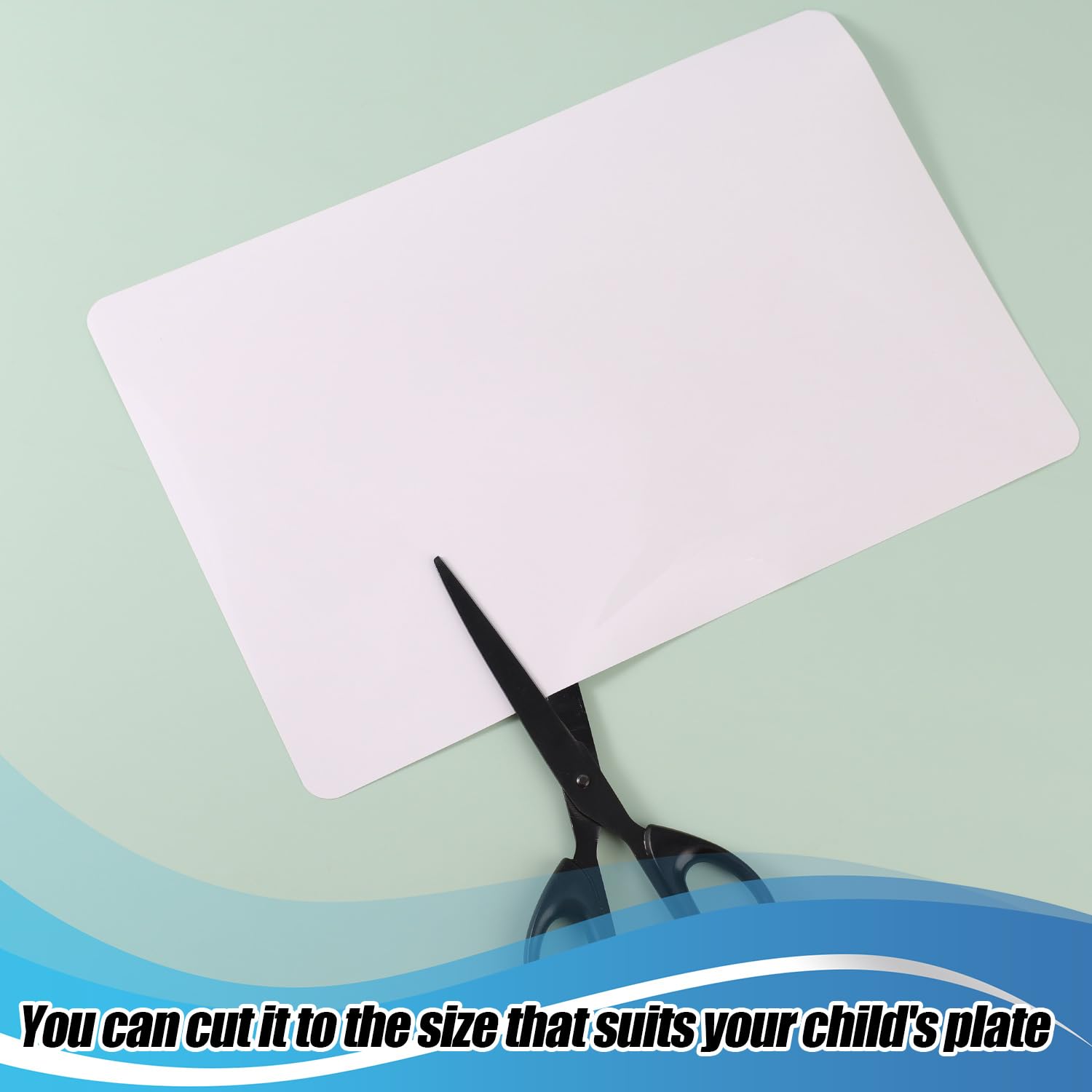 Lyreh suction sticker on Stokke Tripp Trapp tray for stable mealtimes.