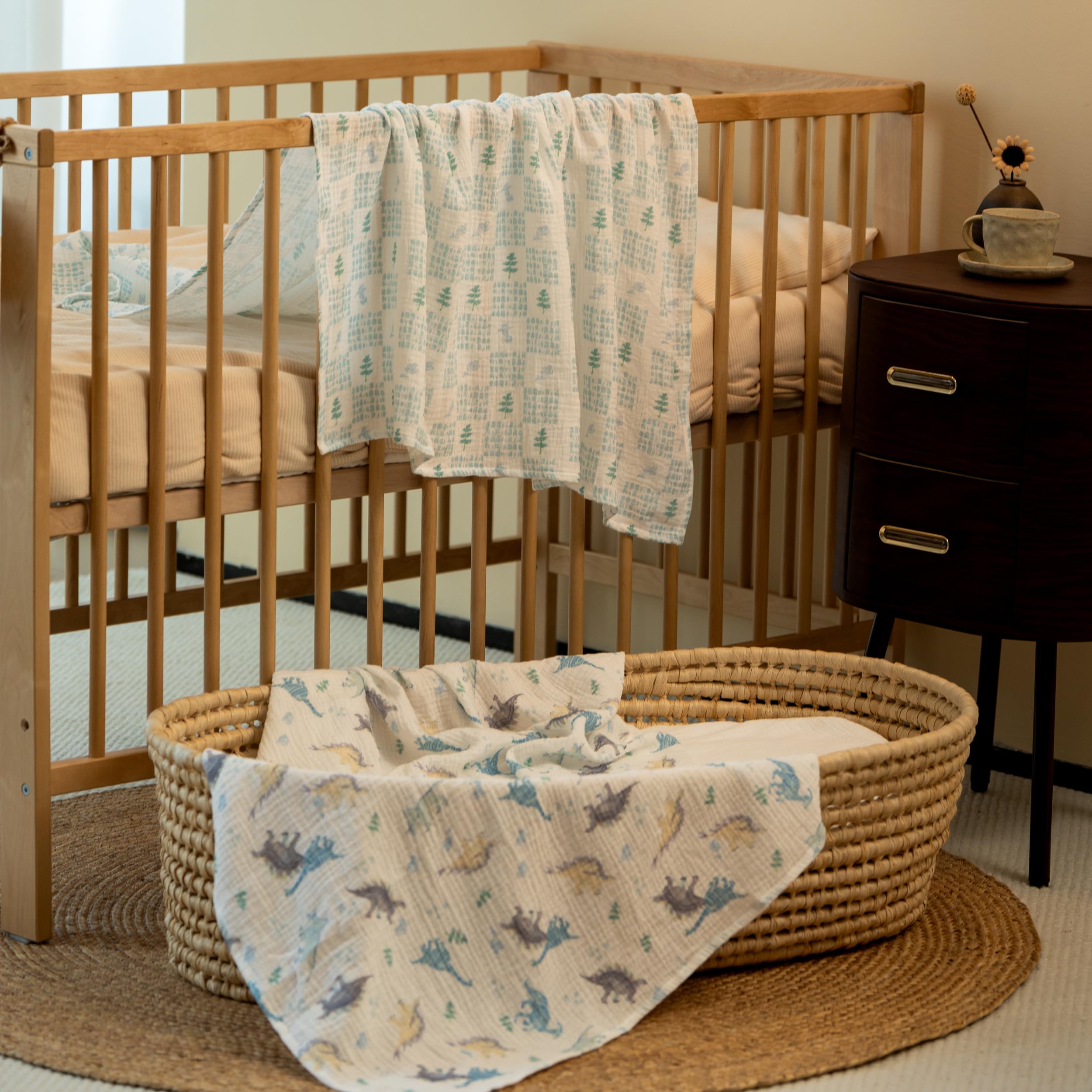 LYRICHOM BABY breathable muslin weave promotes temperature regulation for comfort.