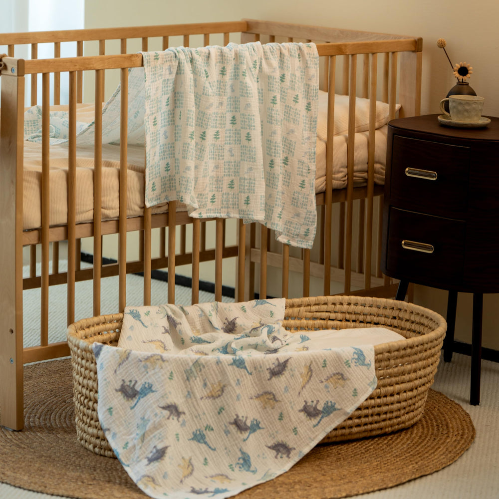 LYRICHOM BABY breathable muslin weave promotes temperature regulation for comfort.