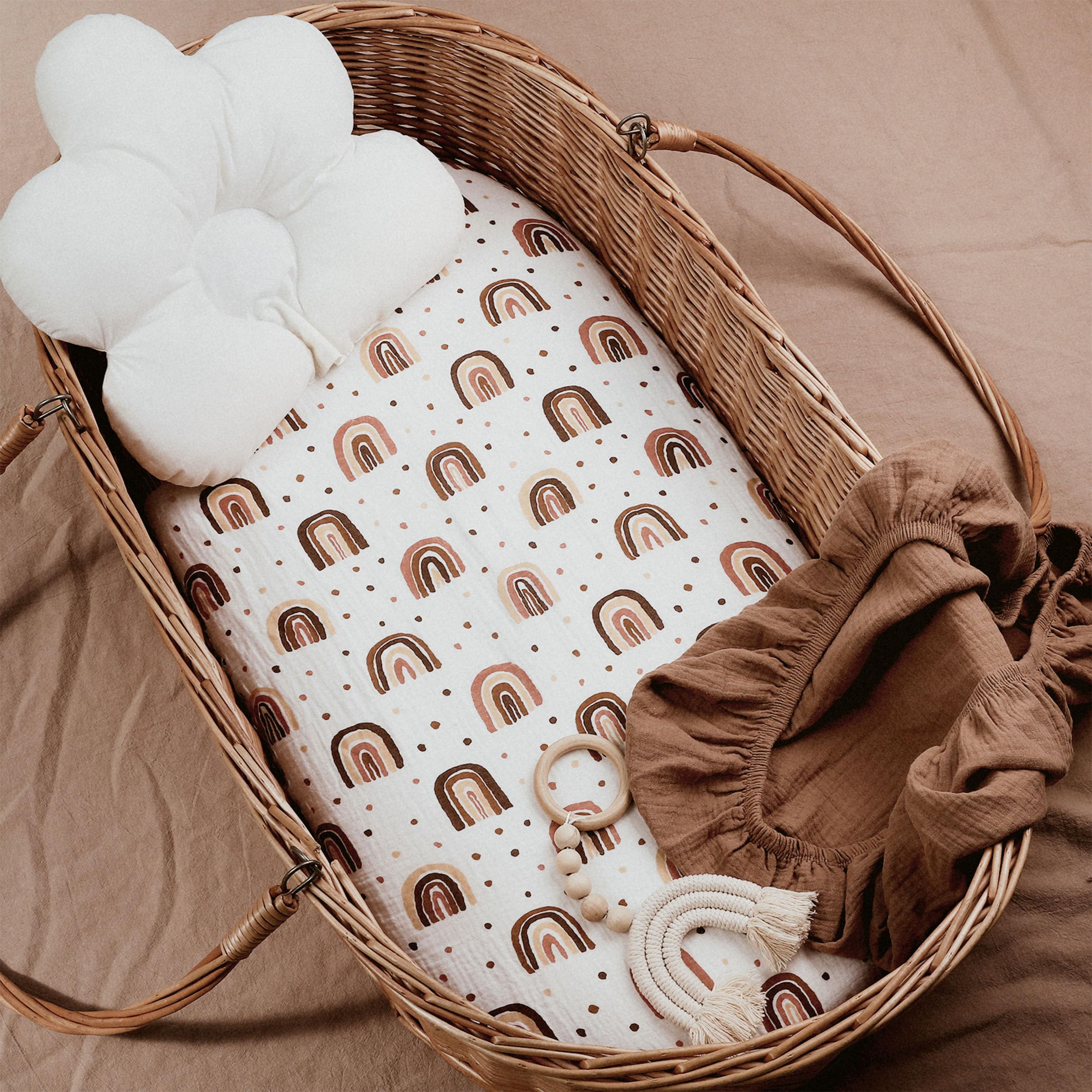 LYRICHOM BABY bassinet sheet universal-fit design fits oval, rectangle, and hourglass mattresses.