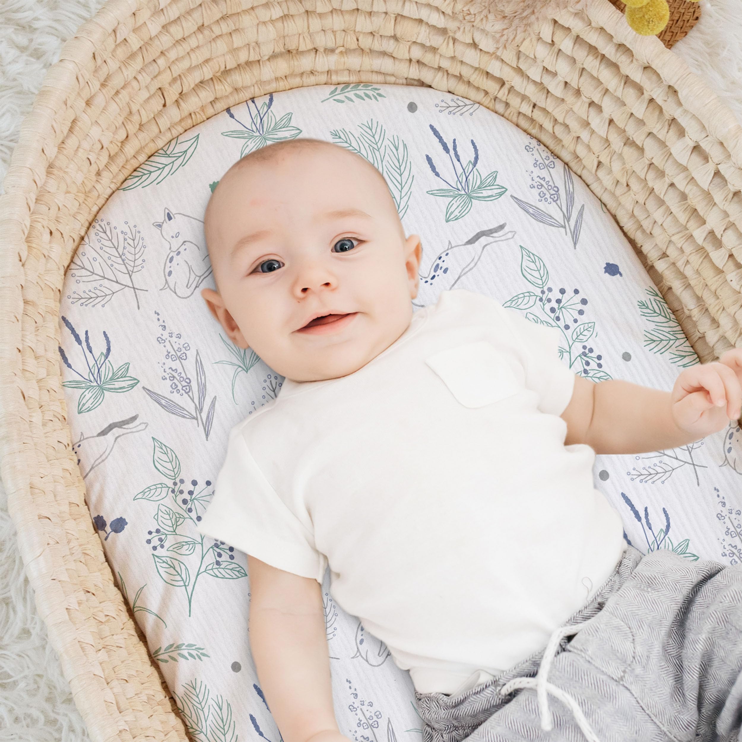 Machine-washable LYRICHOM BABY bassinet sheets ensure easy care