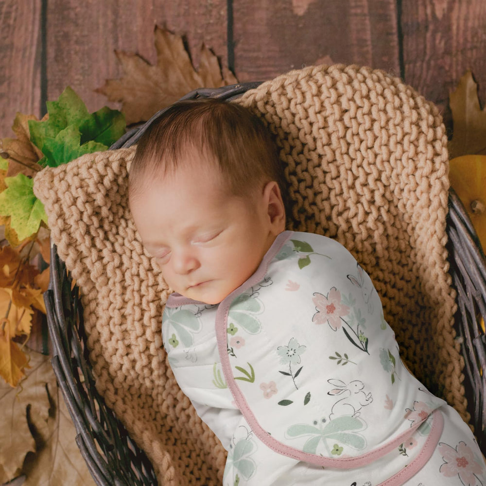 LYRICHOM BABY swaddle sacks wings adjustable closeup with secure closure