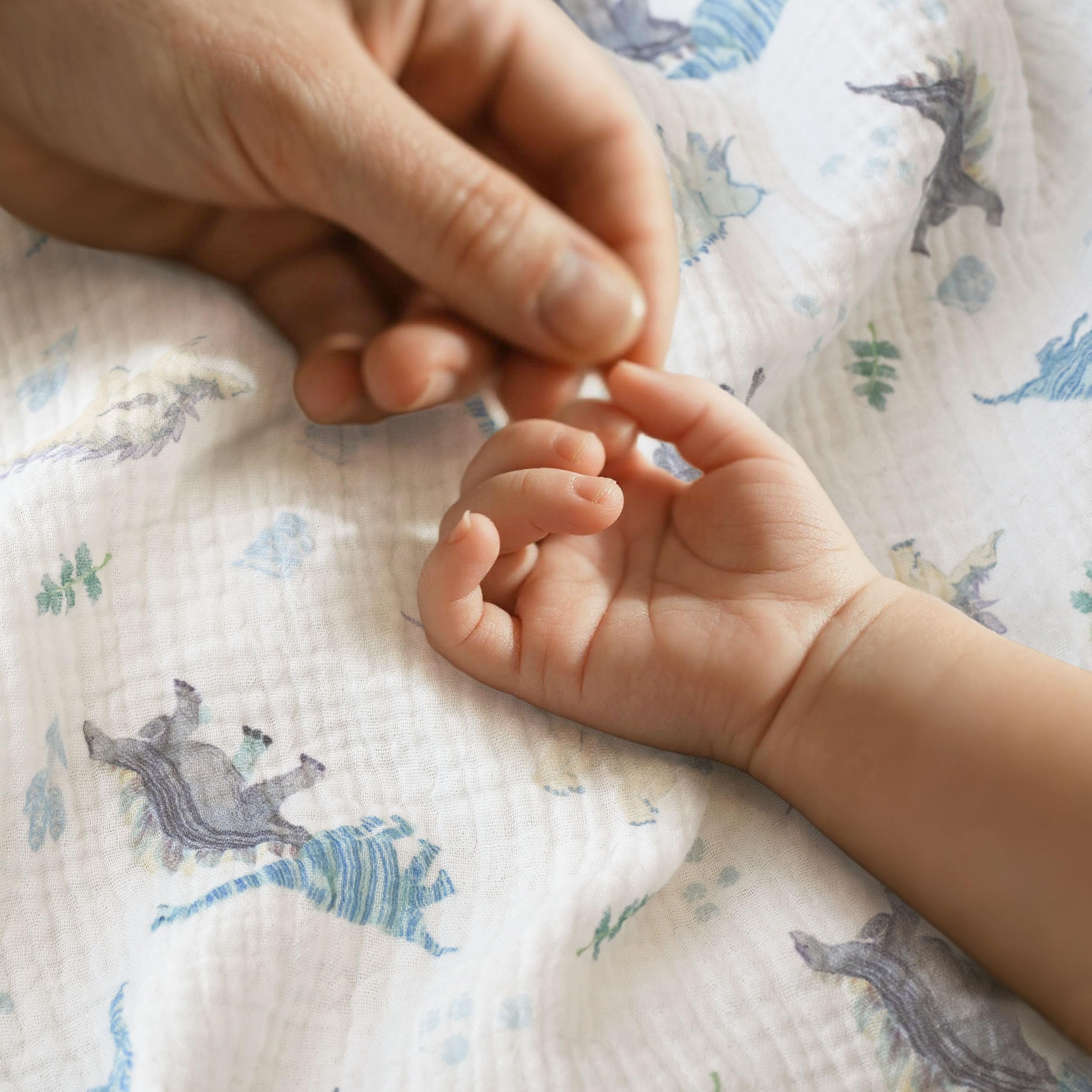LYRICHOM BABY swaddle set package shows unisex color options for easy gifting.