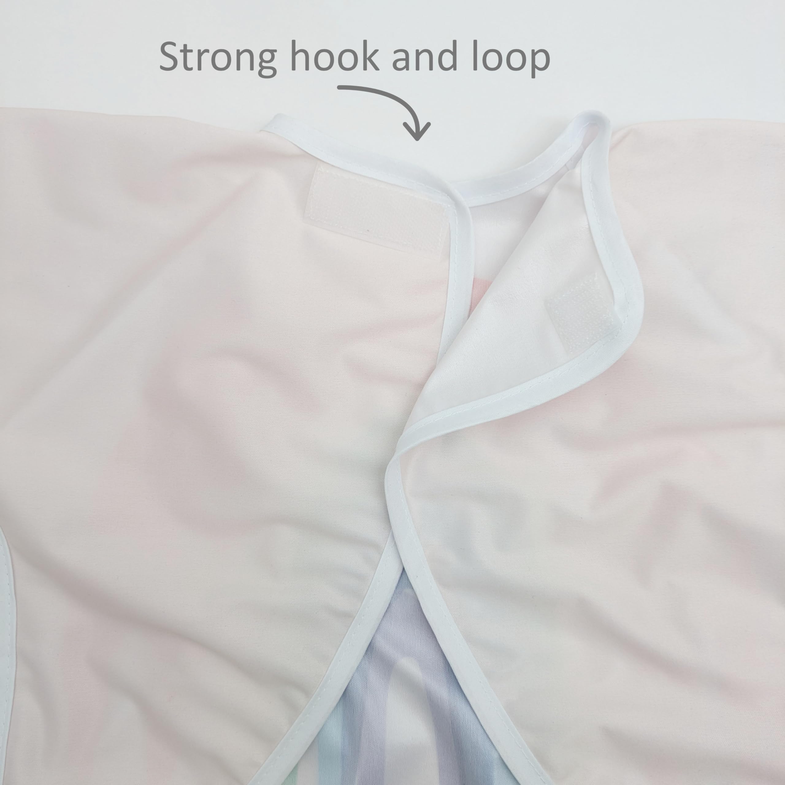 Large catch-all pocket on the Madrona Brands bib catches crumbs and spills.