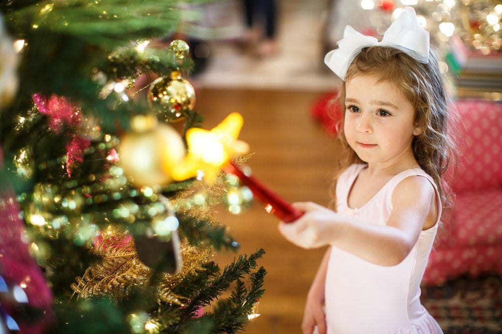 Magic Light Wand silver glow suits year-round decor and easy control.