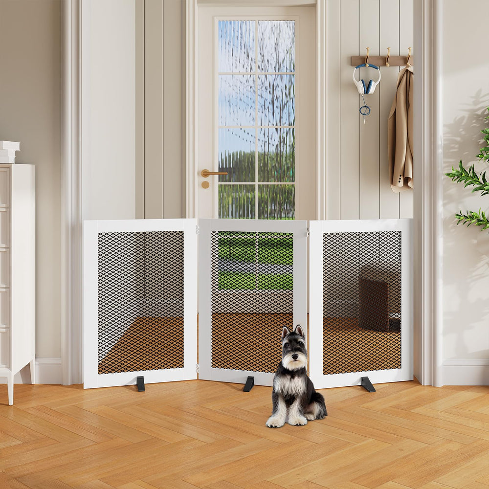 MAHANCRIS foldable dog gate 360 hinges illustrates flexible folding for storage