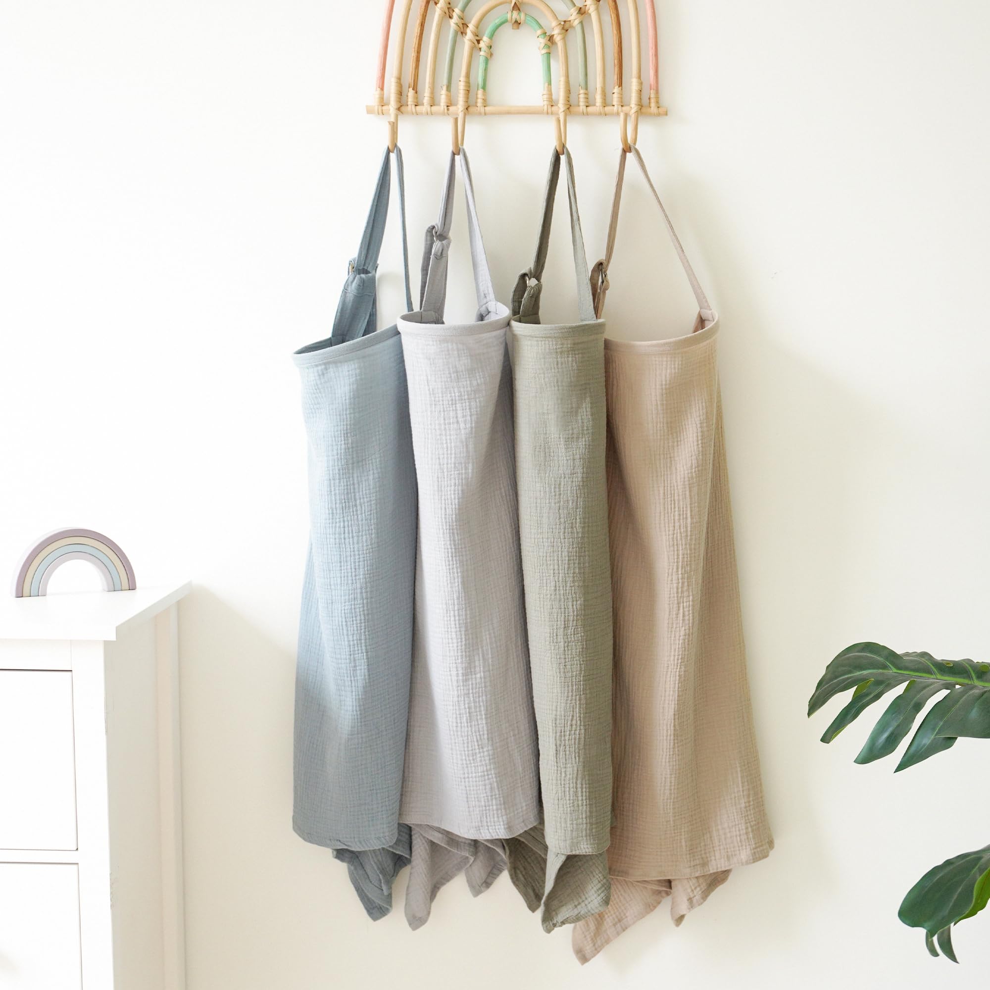 MairMore 44 by 28 inches coverage for versatile use in public.
