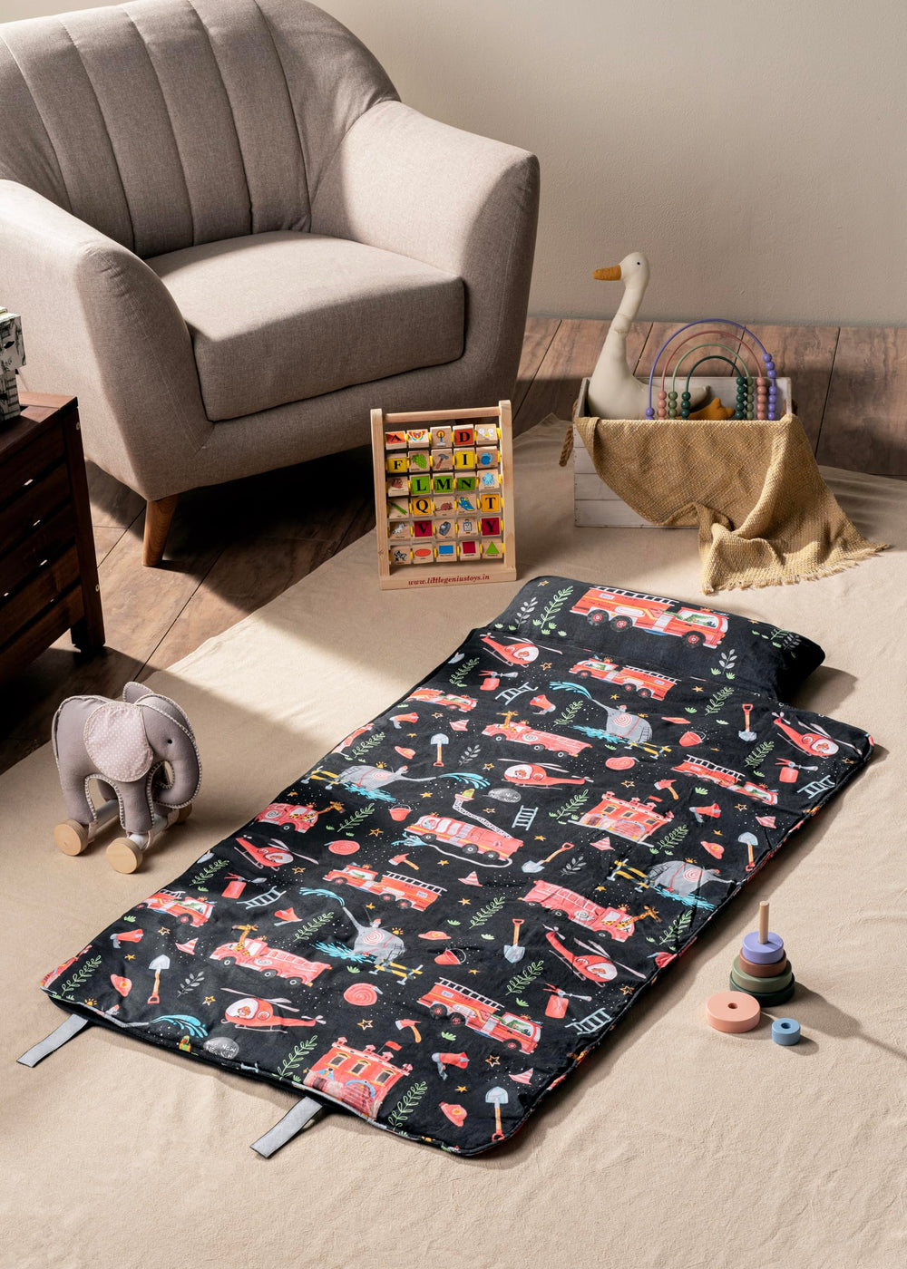 Maison d'Hermine nap mat machine-washable cotton for simple care.