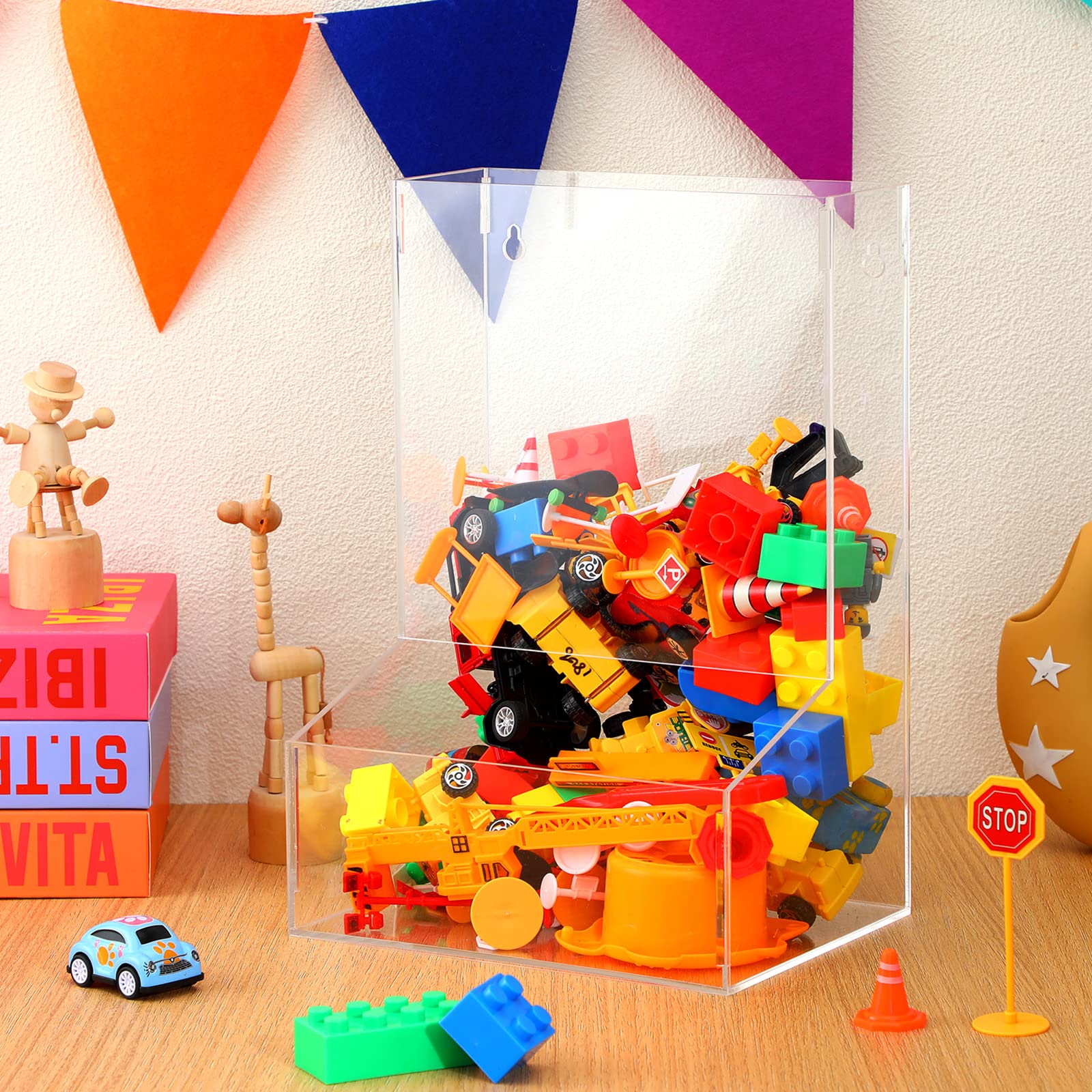 Maitys organizer for blocks, cars, balls and markers on wall