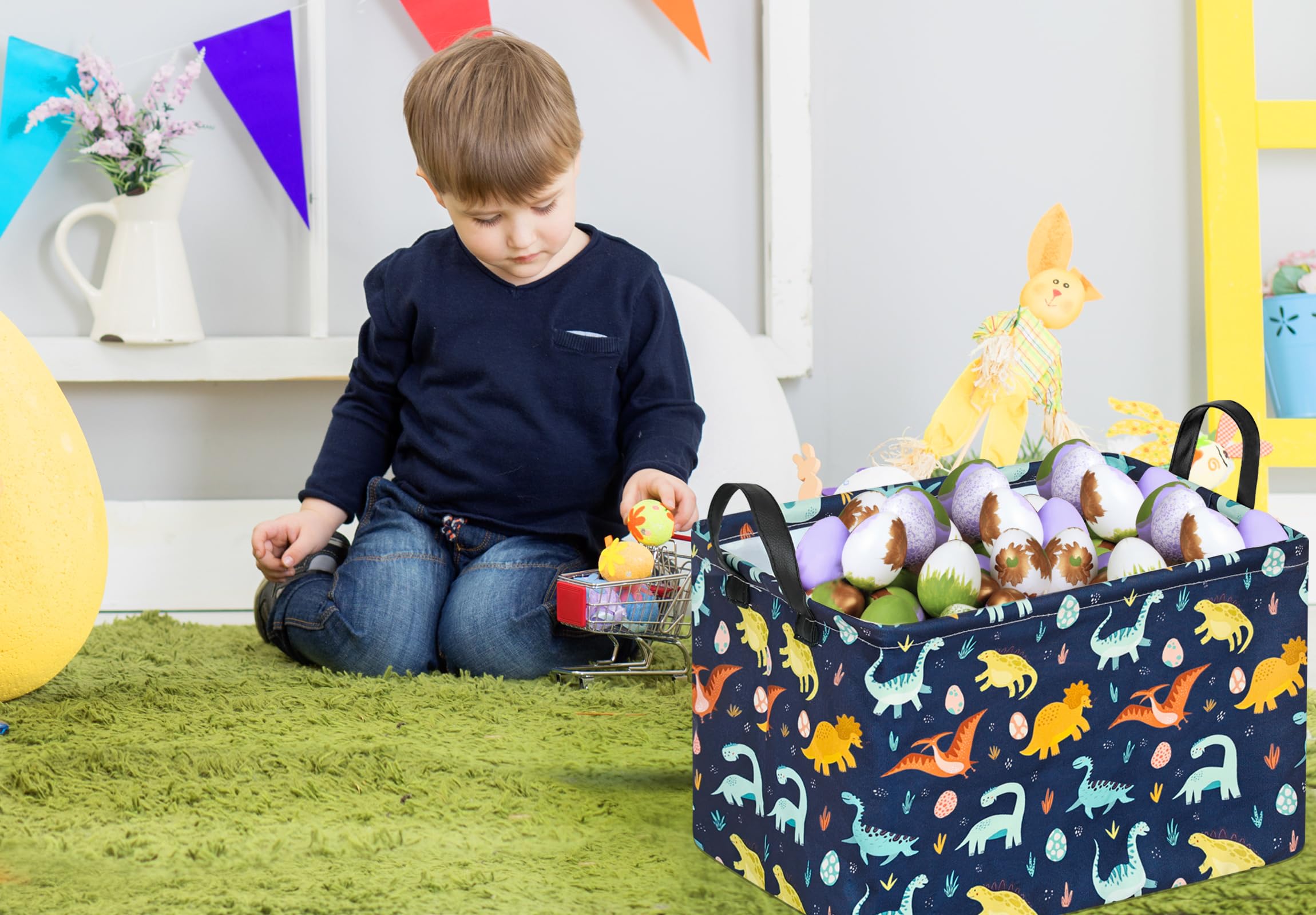MAIZMZ basket interior features a PE-coated waterproof lining to protect toys and books.