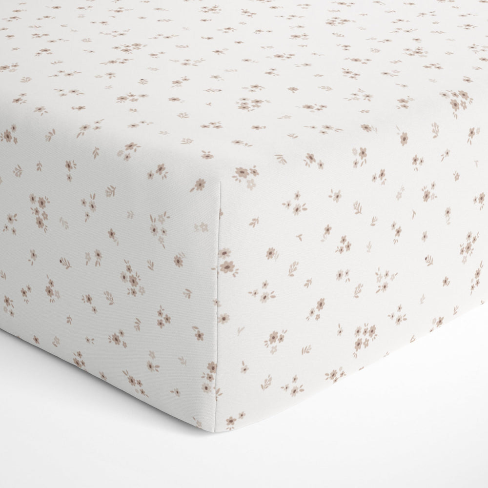 Makemake Organics Bloom crib sheet stays durable after washing