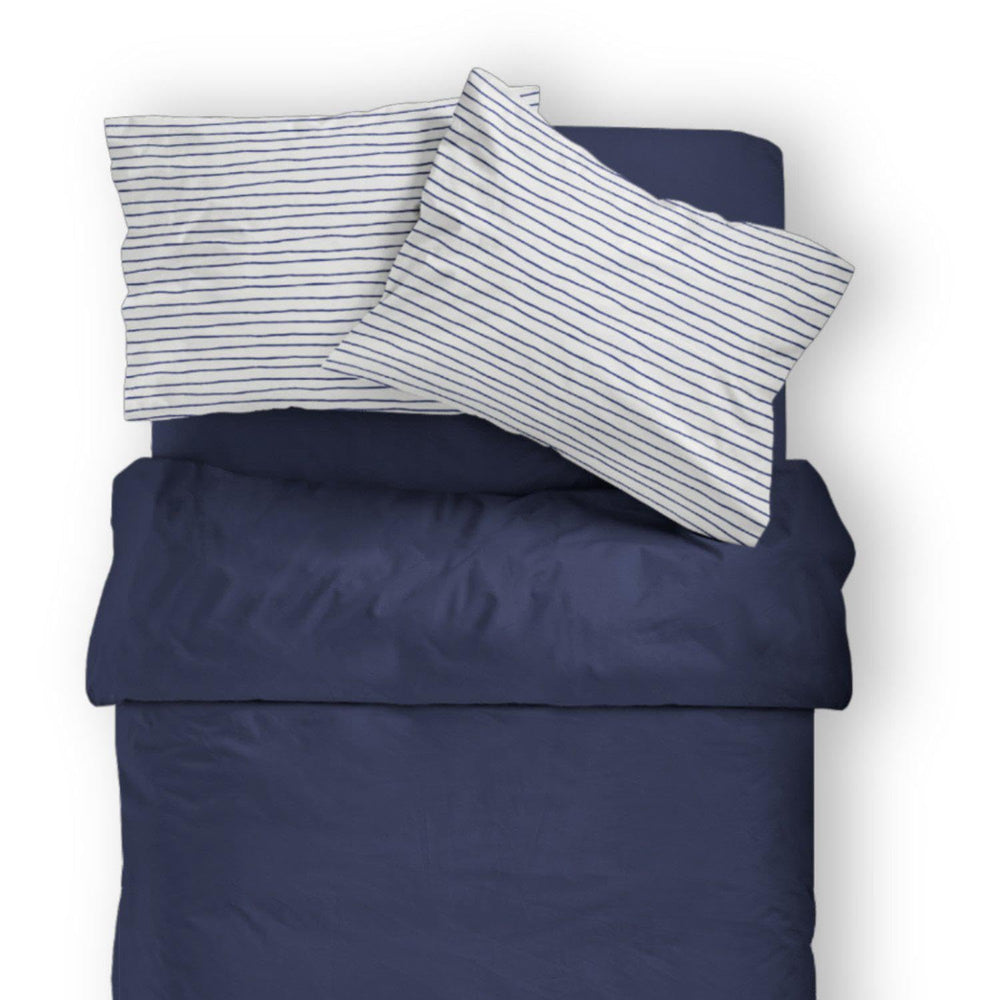 Makemake Organics pillowcase with 8-inch deep envelope closure keeps pillow secure overnight.