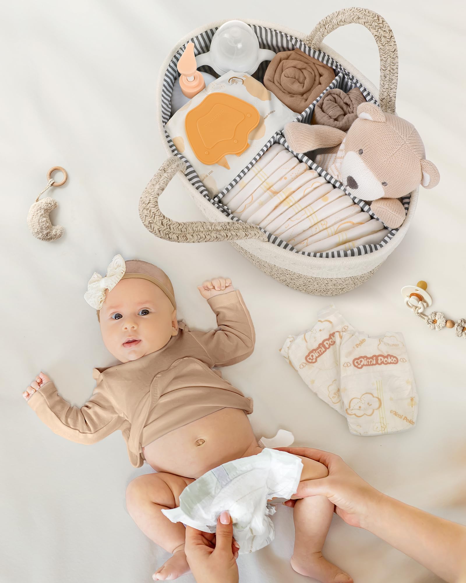 Maliton car organizer use keeps baby essentials organized on trips.