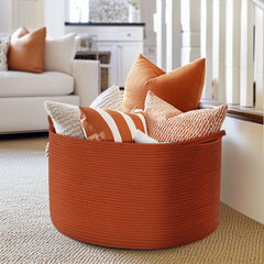 Maliton XXL basket stores toys neatly, keeping kids' rooms organized.