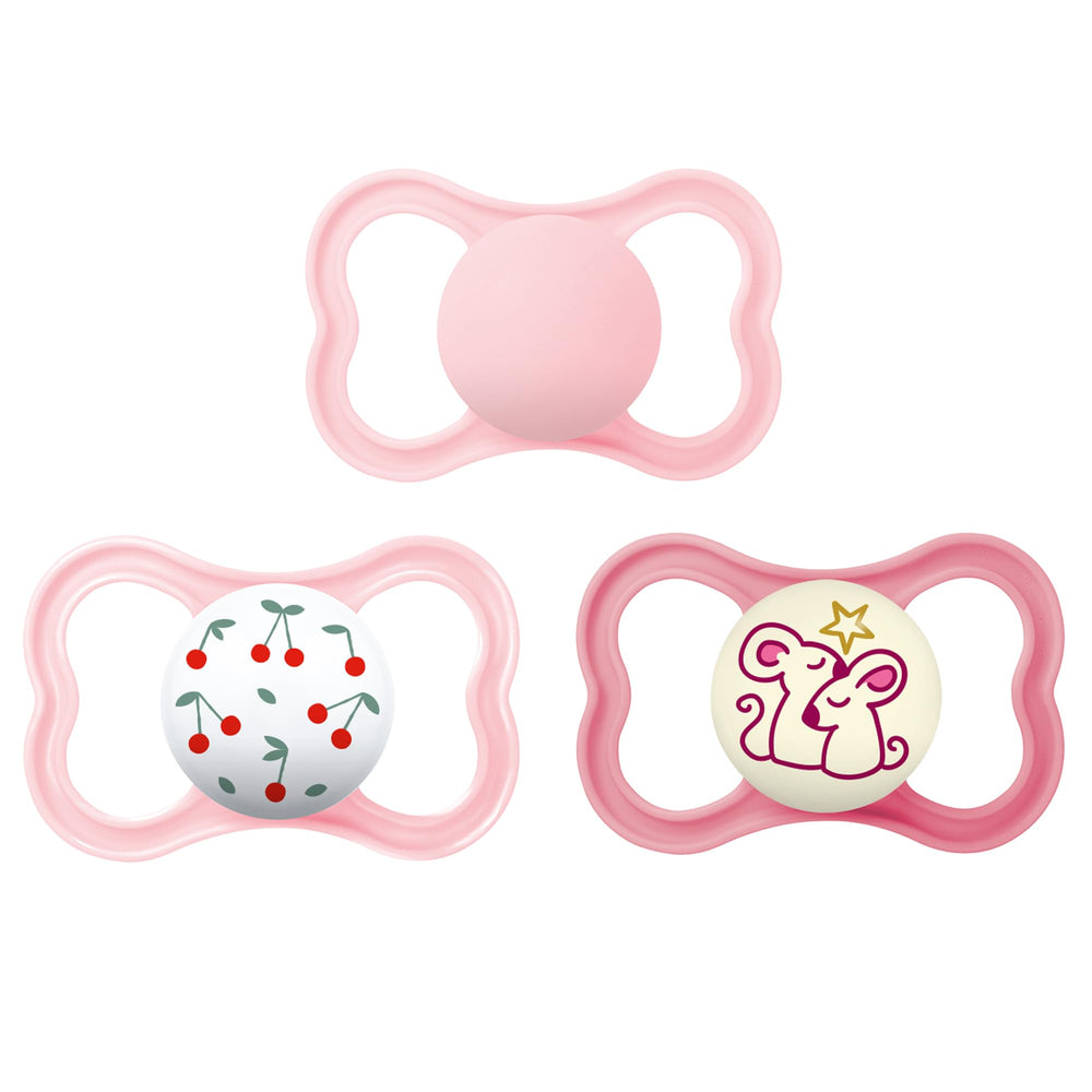 MAM Air Night & Day pacifier glows in the dark, helping you locate it at night.