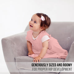 Top zipper detail on Mama Cheetah Sleep Sack enables easy dressing and quick changes.
