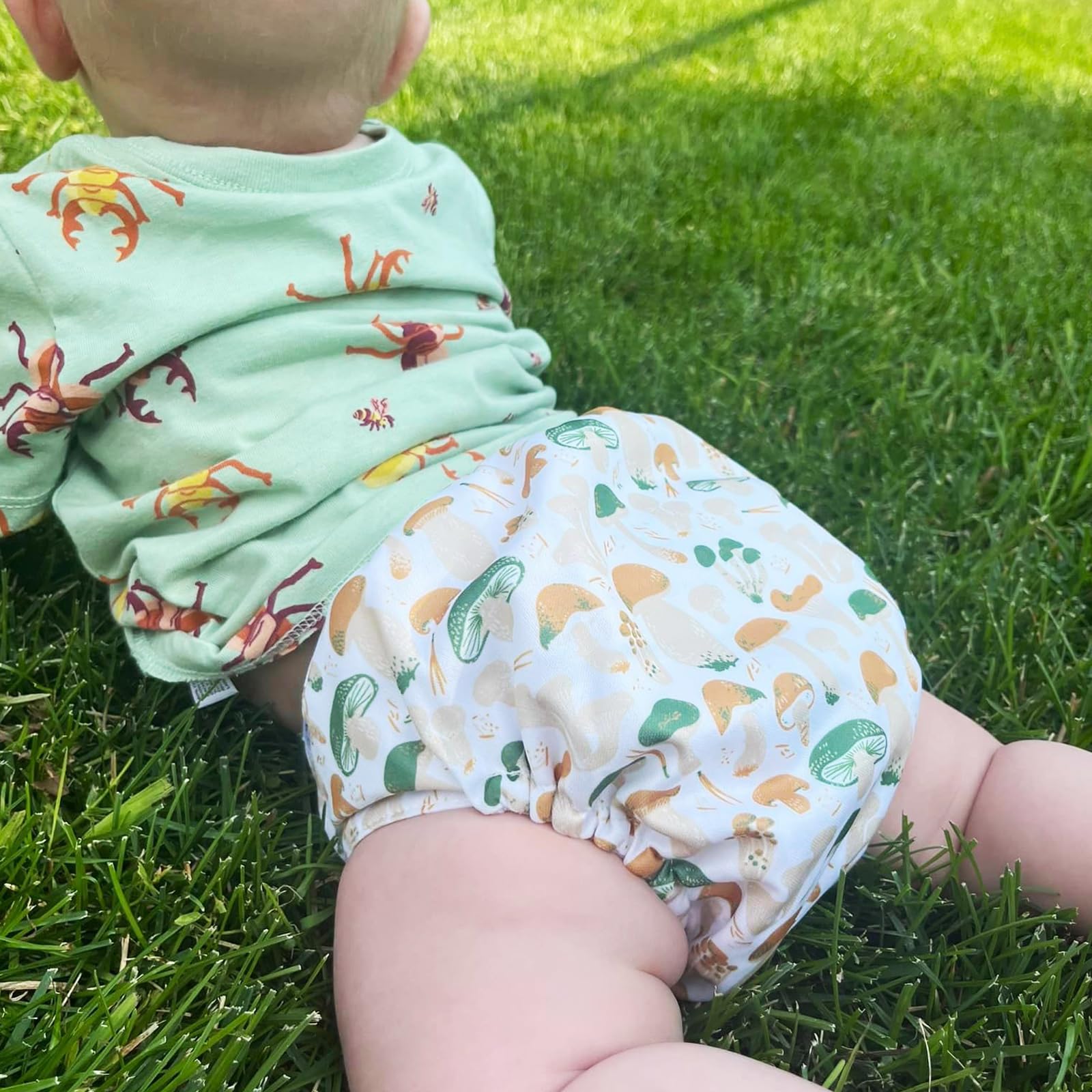 One-size design that grows with baby from newborn to toddler.